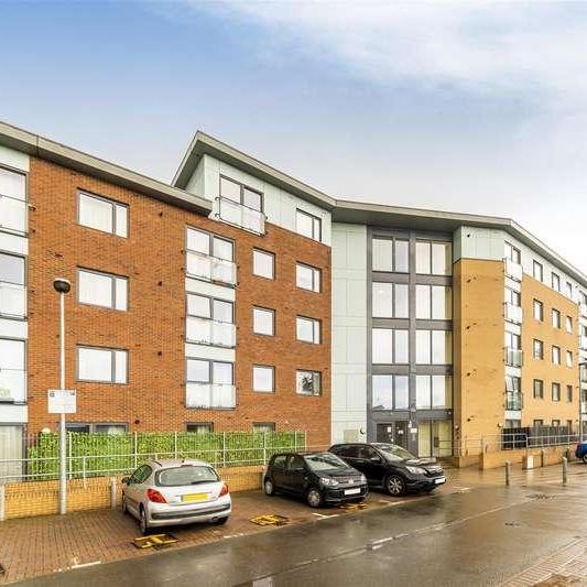 Phoenix House, Bath Road, Hounslow, TW3 - Photo 1