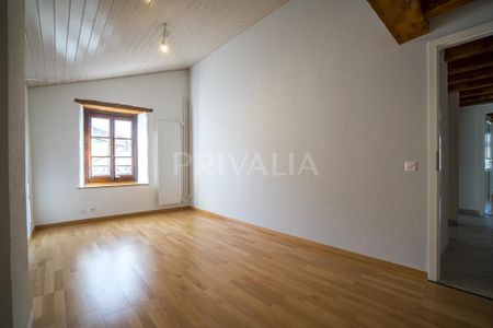 Maison villageoise récemment rénovée, au coeur de Bernex - Photo 2
