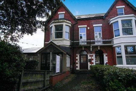 Second Floor, Wood Street, St. Annes, FY8 - Photo 4