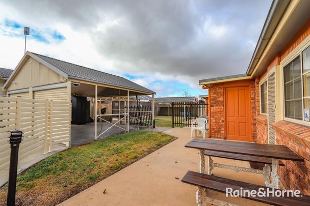 271 Howick Street Furnished, Bathurst, NSW 2795 - Photo 1