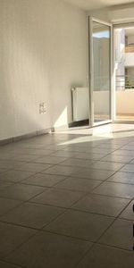 T2 AVEC BALCON ET PARKING - Photo 4