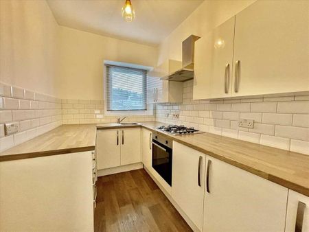 3 bedroom house share to rent - Photo 3