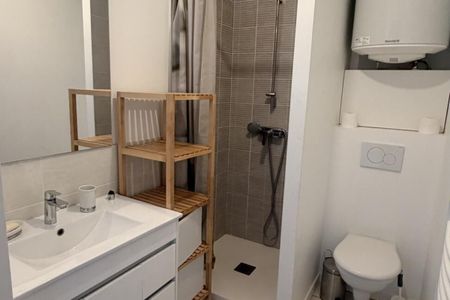 studio meublé - Photo 2