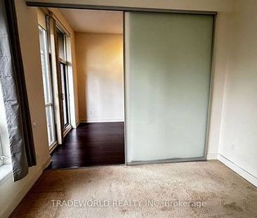 Yonge/Sheppard Ave East Luxurious 1Bdrm 11Ft Ceilings Near Subway - Photo 3