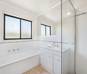 47 Unwin Avenue, Jerrabomberra, NSW 2619 - Photo 4