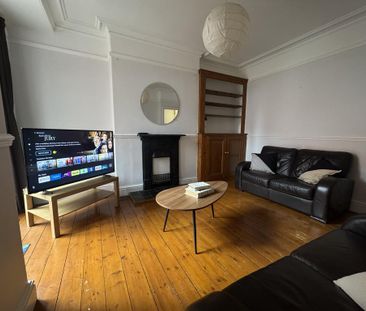 4 bedroom terraced house to rent - Photo 2