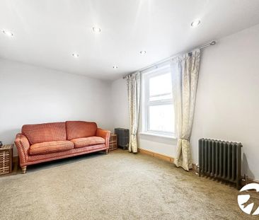 2 bedroom end of terrace house to rent - Photo 5