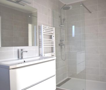 Location Maison 5 pièces 109m² ST NAZAIRE D AUDE 11120 - Photo 4