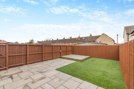 Kings Court, Broughton, CH4 - Photo 5