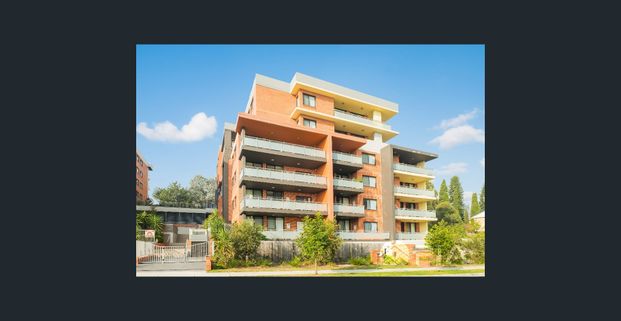 3 BEDROOM APARTMENT FOR LEASE***Entry via Pennant Hills Rd*** - Photo 1