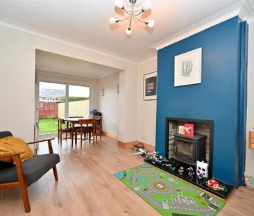 10 Ailesbury Crescent, Belfast, BT7 3EZ - Photo 3