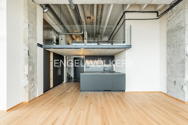 Pronájem bytu 2+kk 95 m² - Fotografie 1