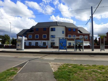 1 bedroom in a house share to rent - Photo 4