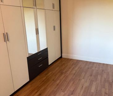 3 bedroom apartment to rent - Photo 3