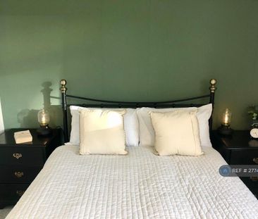 5 bedroom semi-detached house to rent - Photo 6