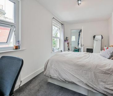 4 bedroom house to rent - Photo 2
