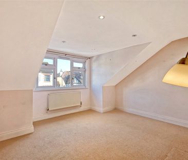 Glenwood Avenue, Westcliff-on-Sea, Essex, SS0 9DS - Photo 5