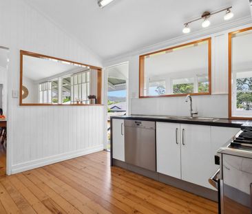 3-Bedroom Home with Study in the Heart of Mitchelton - Photo 6