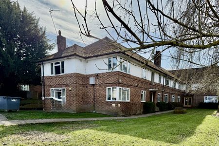 2 bed Flat Haydon Court, Kingsbury, NW9 - Photo 3