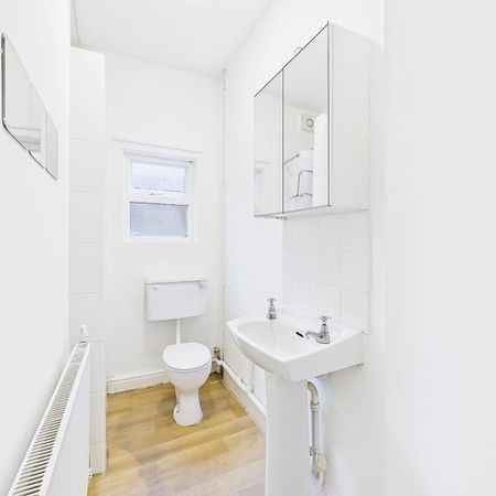 Studio to rent - Photo 5