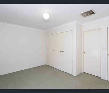 Spacious Living in Central Kiara - Photo 6