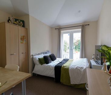 16 Broadway - Photo 2