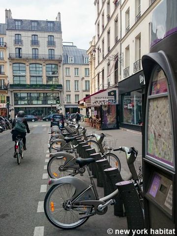 Logement à Paris, Location meublée - Photo 3