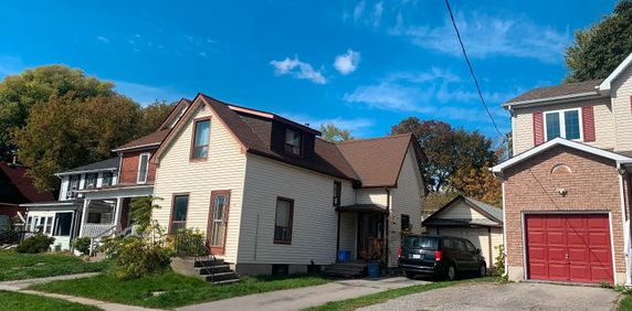 For Lease - 50 Brock Street, Oshawa, Ontario - Photo 2