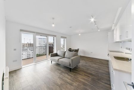 3 bedroom apartment to rent - Photo 4