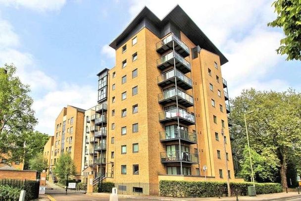 Woking, Surrey, GU21 - Photo 1