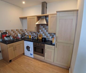 2 bedroom flat to rent - Photo 6