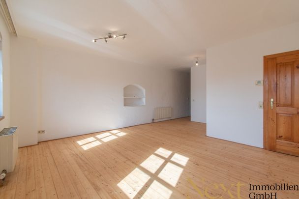 Wohnen mit Geschichte - charmante Altbauwohnung in Wels – Top 4 stilvoll wohnen auf ca. 75 m² - Photo 1