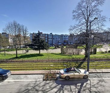 Appartement te huur in Laken voor € 920 met 2 slaapkamers - Foto 5