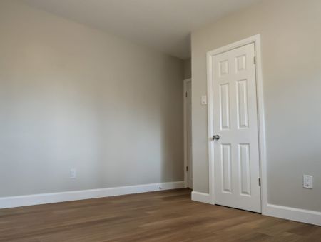 For Lease - 5 Bertram Drive, Hamilton, Ontario - Photo 5