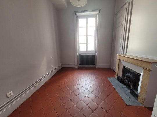 Location Appartement 4 pièces 93m² LYON 2ème - Photo 1