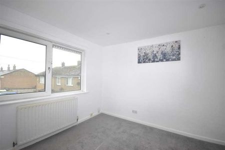 Hillcrest Drive, Queensbury, Bradford, BD13 - Photo 4