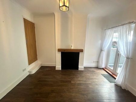 2 bedroom terraced house to rent - Photo 3