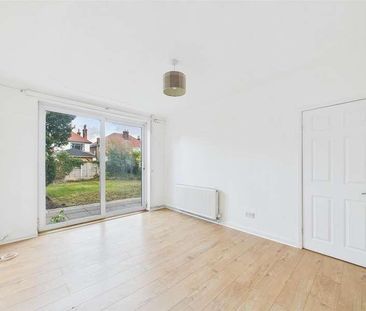 Greenleas Road, Wallasey, CH45 - Photo 6