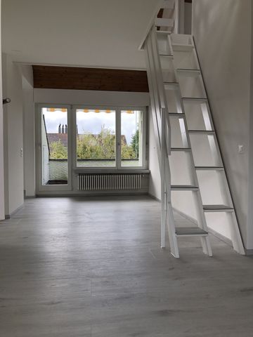Rent a 4 ½ rooms duplex in Oberglatt - Photo 3