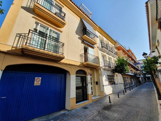 Ref 17366 – **Long Term Rental** Studio in the center of Fuengirola – AVAILABLE NOW - Photo 1