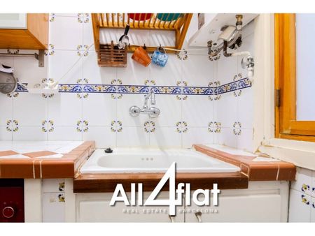 Piso de alquiler en Calle Sant Pere Mitjà, Sant Pere, Sta. Caterina i la Ribera - Photo 3