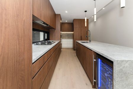 CONTEMPORARY FAMILY LUXURY IN A BEAUTIFUL LEAFY SETTING - Photo 5