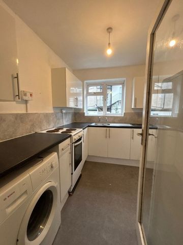 Brecon Court, Selborne Place, Hove - Photo 3