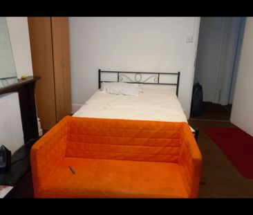 Room in a Shared House, Cranbrook Rise, IG1 - Photo 2