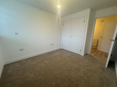 Potters Grove, New Malden - Photo 5