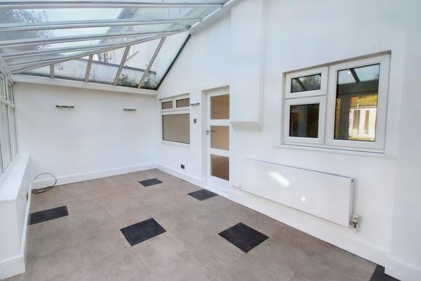 4 bedroom semi-detached house to rent - Photo 1