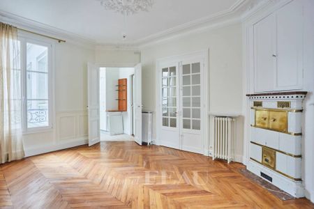 Location appartement, Paris 7ème (75007), 6 pièces, 124.1 m², ref 86407571 - Photo 2