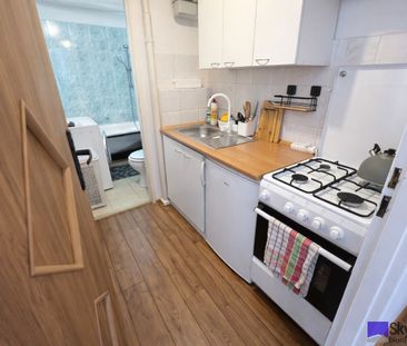 Wrocław, Krzyki, Zaporoska - Photo 6