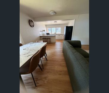 Stylish fully Furnished-Self-contained overlooking the water - Photo 3