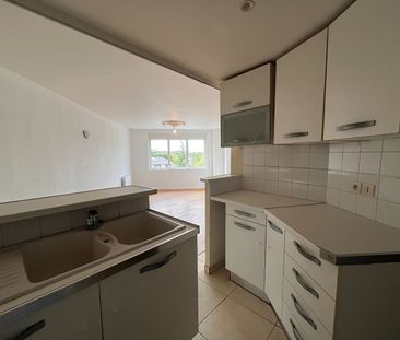 À louer - Appartement T4 rénové avec jardin à Mûrs-Erigné - Photo 5